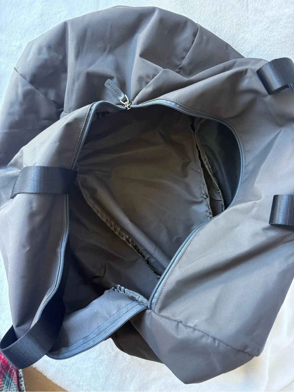 TUMI Voyageur Foldable Duffle Bag Gray Black Nylon Packable Travel Bag